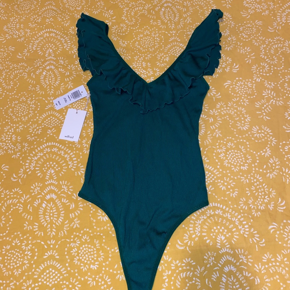 Green bodysuit — Aritzia